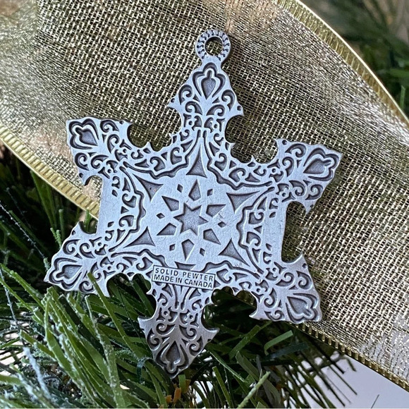 Pewter Christmas Holiday Snowflake Ornament - Picture 1 of 6